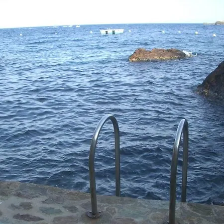 Apartment Precioso Apartmento Sobre El Mar, Cap Sa Sal, Begur, Girona